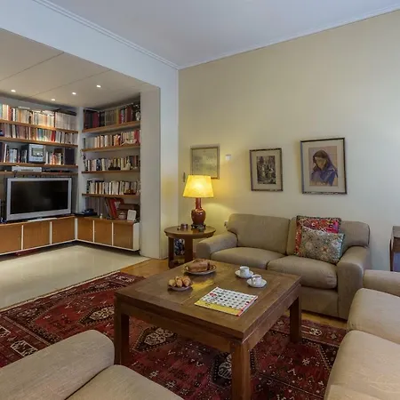 Art Deco Spacious Close To Centre *